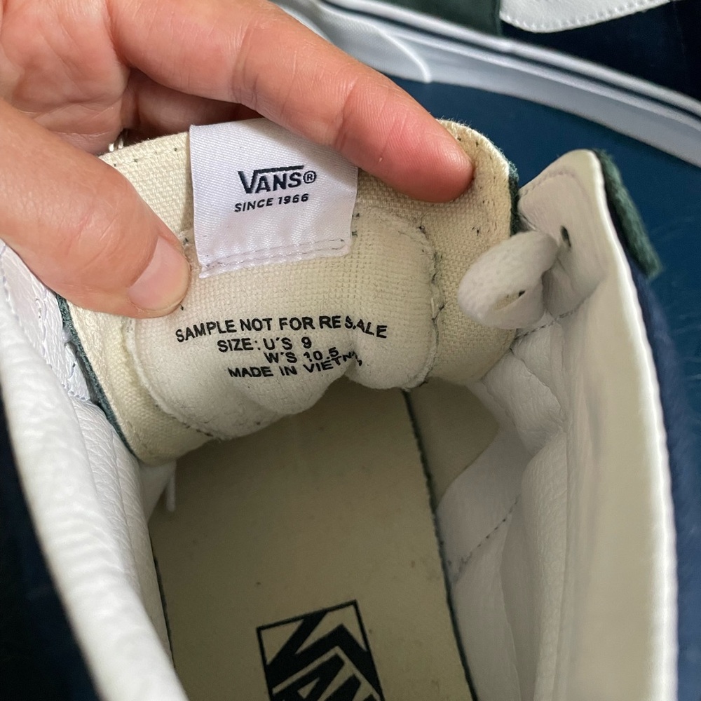 Vans “Sample Not For Resale” Men's High-Top Sneakers - Green and White Sz 9 - Picture 4 of 8